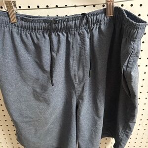 Men’s quick dry shorts size large 7” inseam